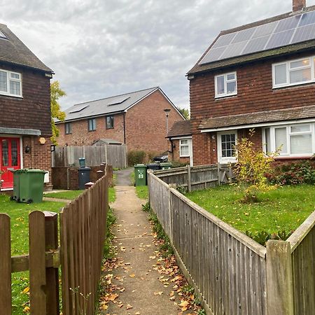 Cosy Apartment With Private Access And Kitchenette In Guildford (Adults Only) Worplesdon Zewnętrze zdjęcie